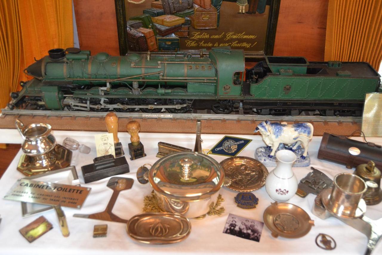 Le Train Des Reves Hotel Dracy-Saint-Loup ภายนอก รูปภาพ